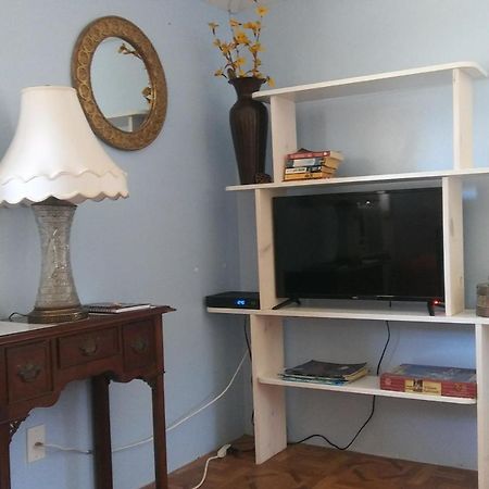 1 Beige Cozy Bungalow Or 1 White Cozy Efficiency Cottage In تيتوسفيل المظهر الخارجي الصورة